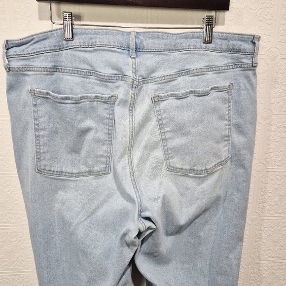 Old Navy Wow Wide Leg High Rise Jeans - Picture 5 of 8